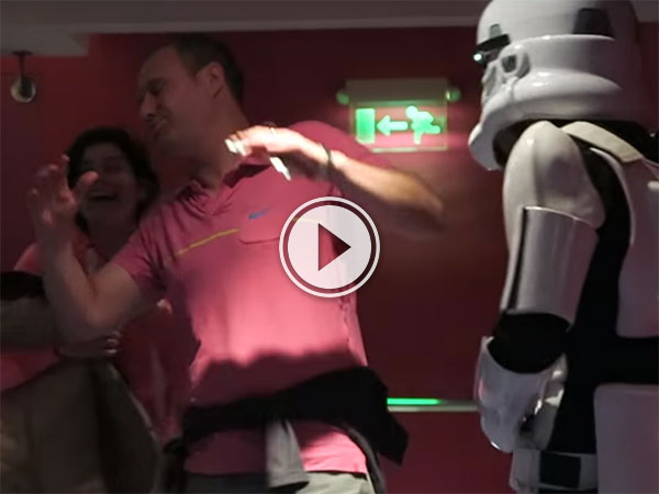 Storm Trooper prank at London Cinema (Video)