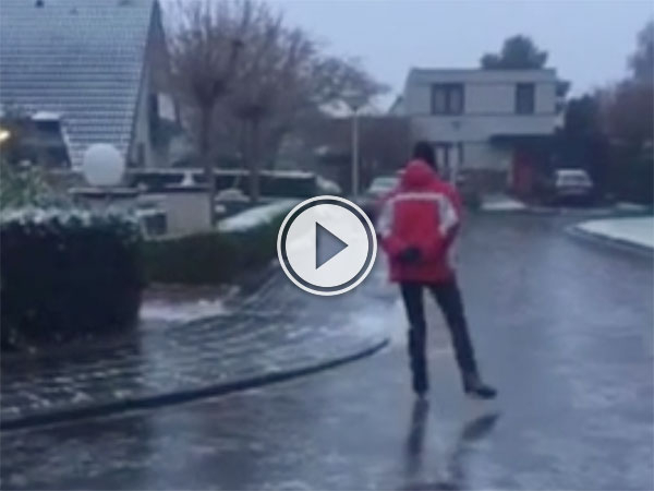 The Dutch ice skating down the road (Video)