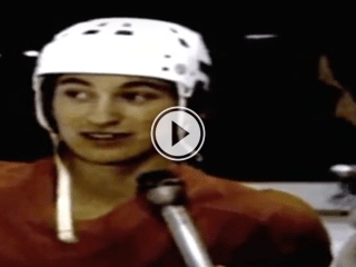 What happens when you bench a 17-year old Gretzky, he goes on a tear! (Video)