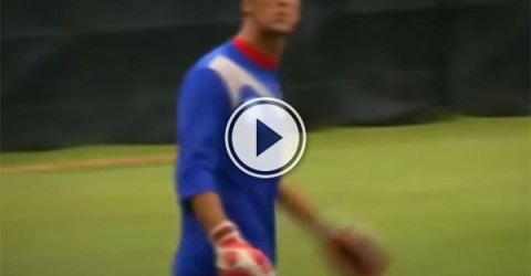 Goalkeeper scores hilarious own goal (Video)