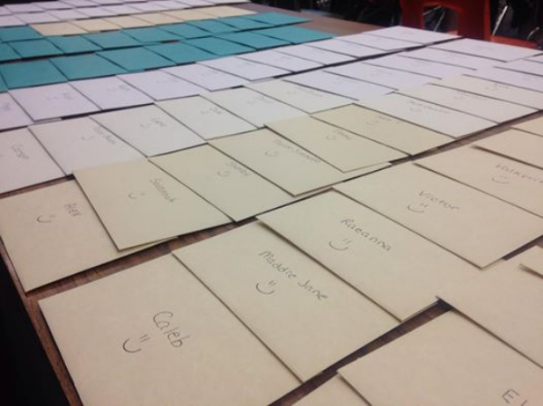 Teacher writes individual letters to more than 100 kids in her school