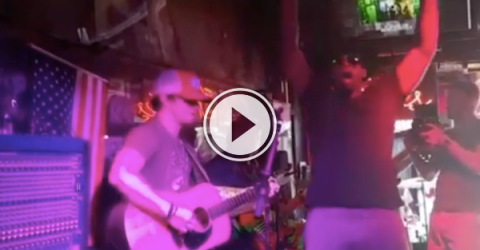 It's open mic night at the local hockey bar! (Video)