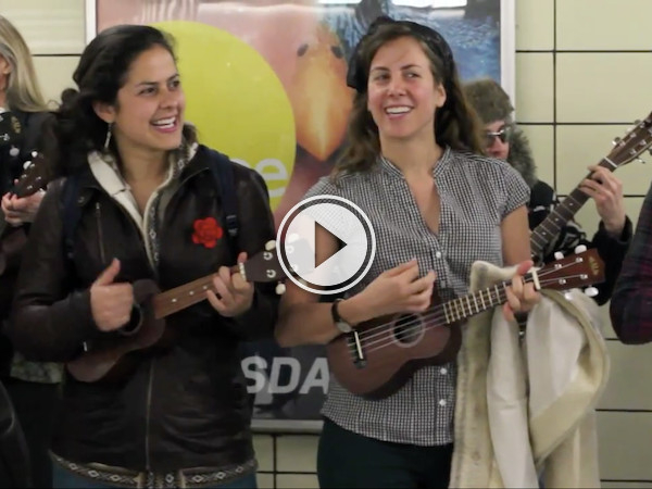 When suddenly a mob of happy, singing ukulele singers appeared! (Video)