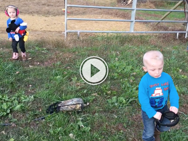 Little boy has hilarious reaction to news of new little sister