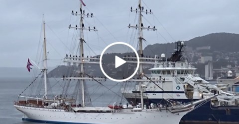 Norwegian sailors sing sea shanty as they pull into port (Video)