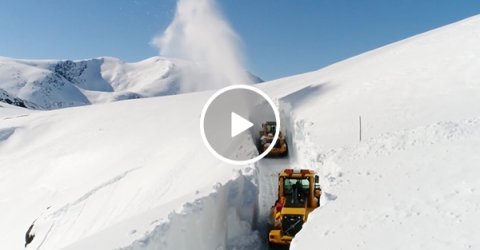 Drone footage of snow clearing in Norway's Trollstigen Mountain(Video)