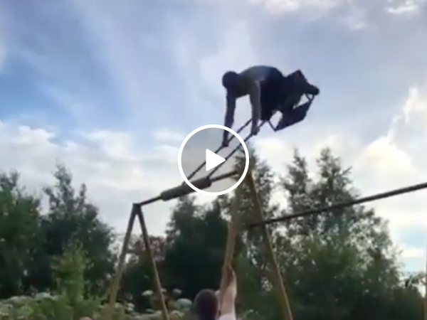 You play stupid f%*#ing games, you win stupid f%*#ing prizes (Video)