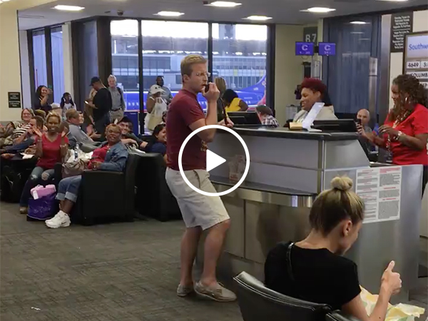 Guy Sings No Diggity At Airport | Guy Takes Over Mic