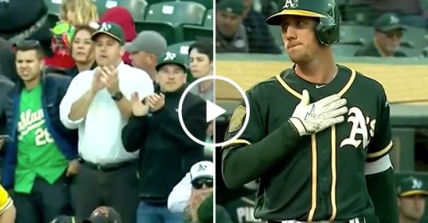 Oakland Athletics Fans Give Stephen Piscotty An Applause of Respect