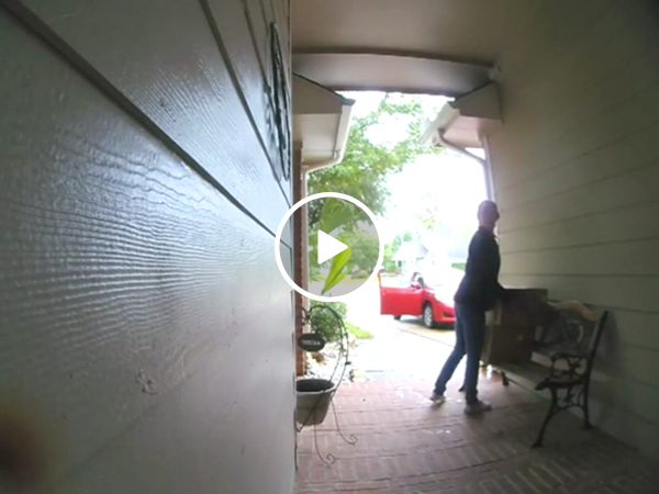 Thief caught red-handed stealing packages, gets yelled at via doorbell cam (Video)