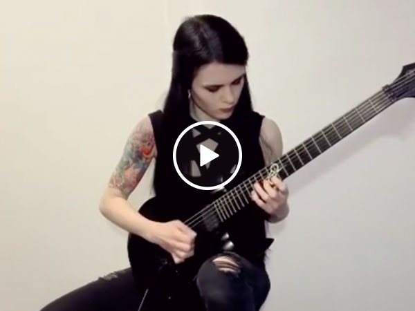 Elena will melt both your face and your heart (Video)